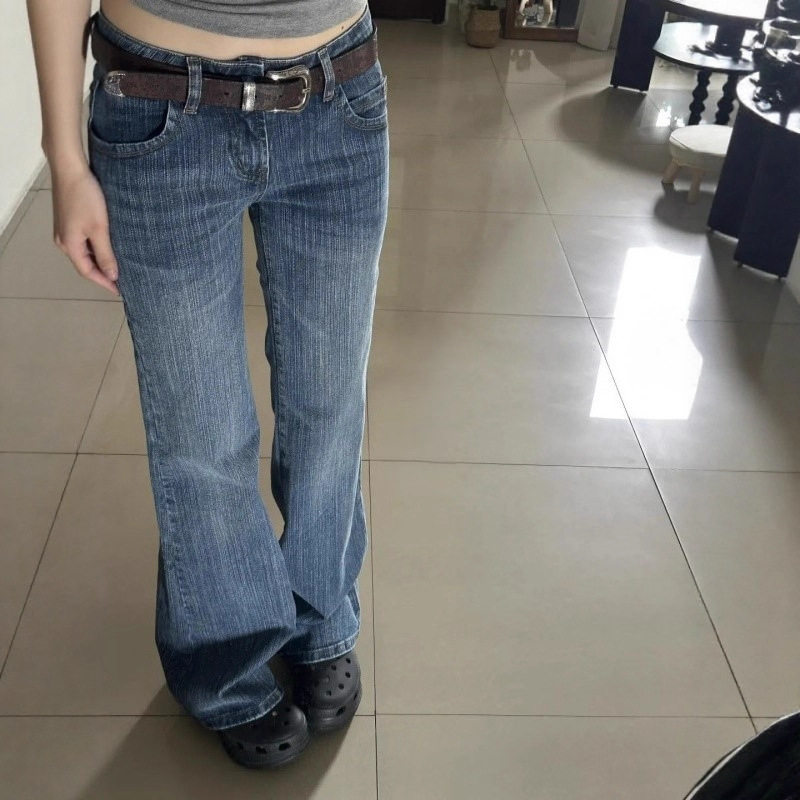 设计感竹节纹直筒牛仔裤女秋季新款宽松垂坠感显瘦百搭微喇长裤子