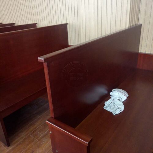 法院旁听椅 法庭木质陪审椅子 法院观众席椅候审区座椅庭审座席椅