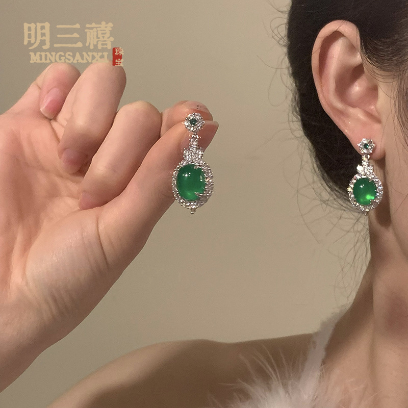 新中式轻奢时尚复古绿玛瑙锆石耳环高级感气质小众精致百搭耳饰女