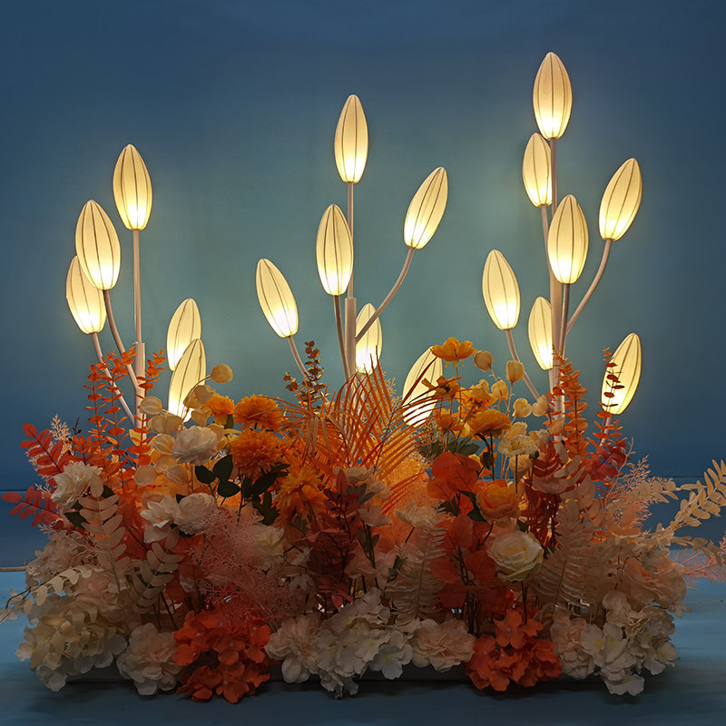 新款婚庆道具铁艺白色百合花发光花蕾路引婚礼舞台装饰摆件橱窗装