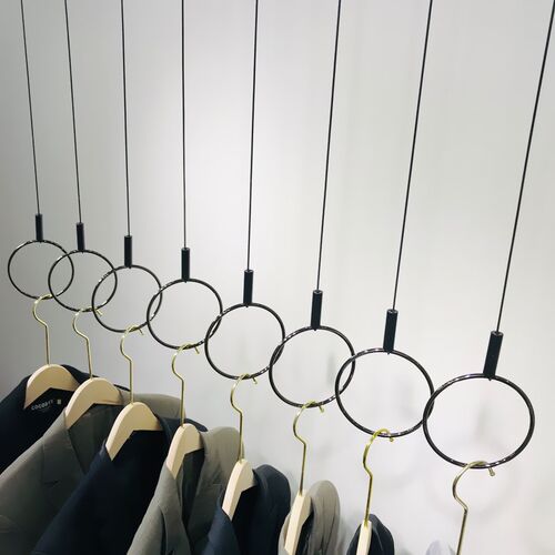 服装店橱窗展示架上墙道具衣服挂链衣架吊架挂衣服黑吊链挂钩吊环