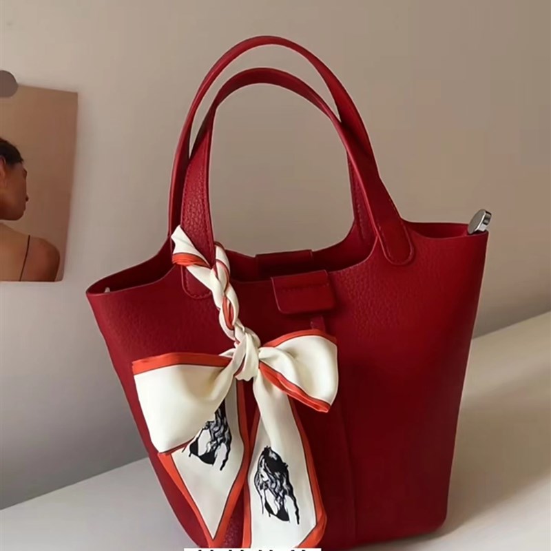 婚包女红色结婚包包新娘包2022新款大容量高级感小众菜篮子水桶包