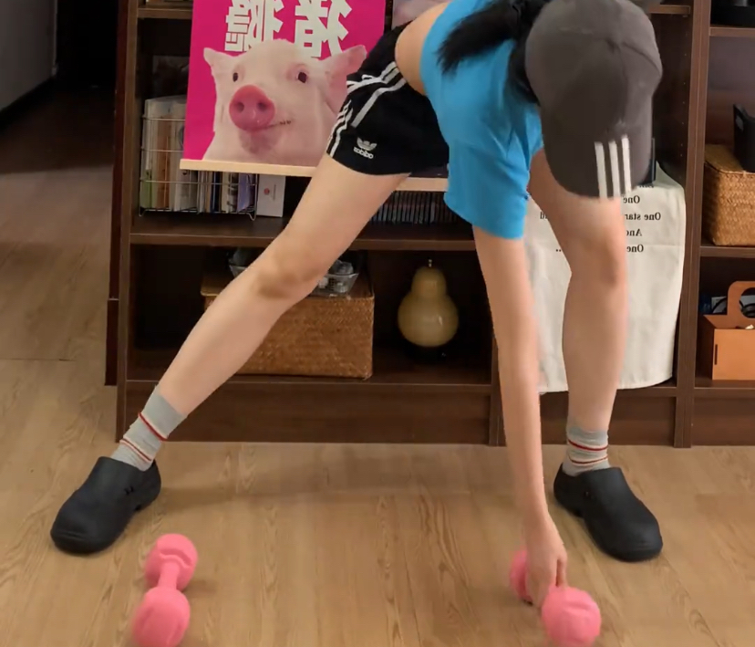 小型哑铃女士健身家用健身器材环保瑜伽小哑铃新款2025粉色