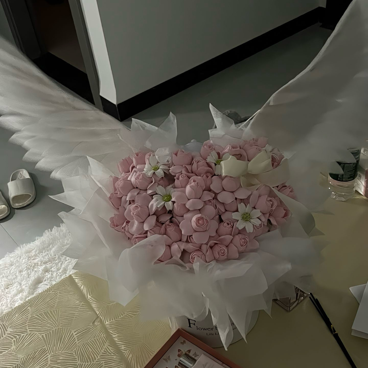 双翼精美情人节生日送女友惊喜礼物2026天使之翼香皂永生花束