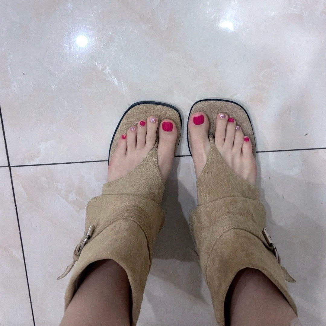 夏季外穿增高防滑气质百搭凉靴复古平底人字凉鞋女款2026新款