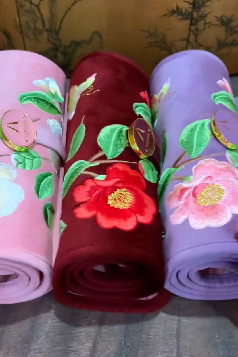 刺绣时尚便携黄金珠宝手镯礼物国风收纳包首饰盒新款高档