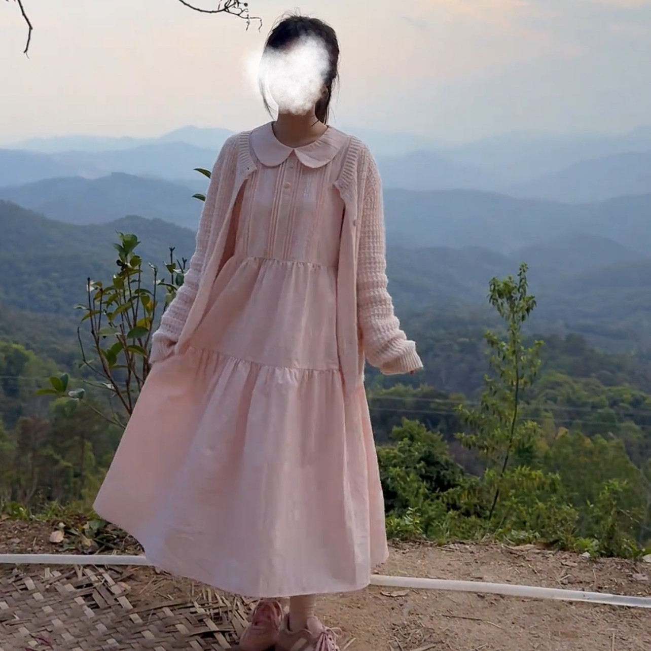 裙子女士可爱甜美风娃娃脸领长袖连衣裙女2026新款宽松粉色长裙春