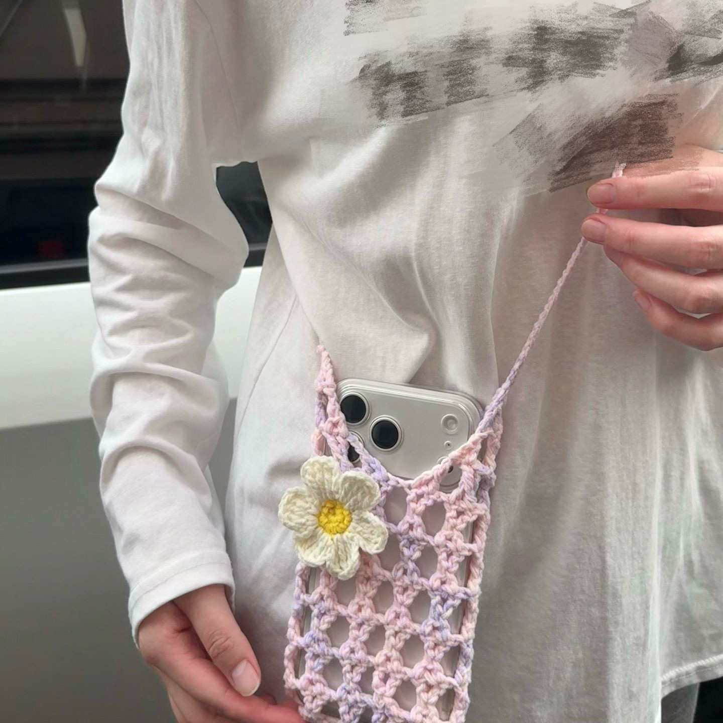 镂空可爱小花春游拍照打卡方便携带编织成品多巴胺手机包杯套