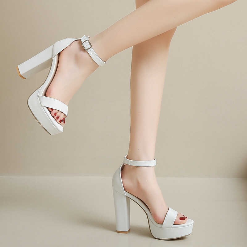 防水台一字带凉鞋女粗跟2024夏季新款时尚百搭仙女风12cm超高跟鞋