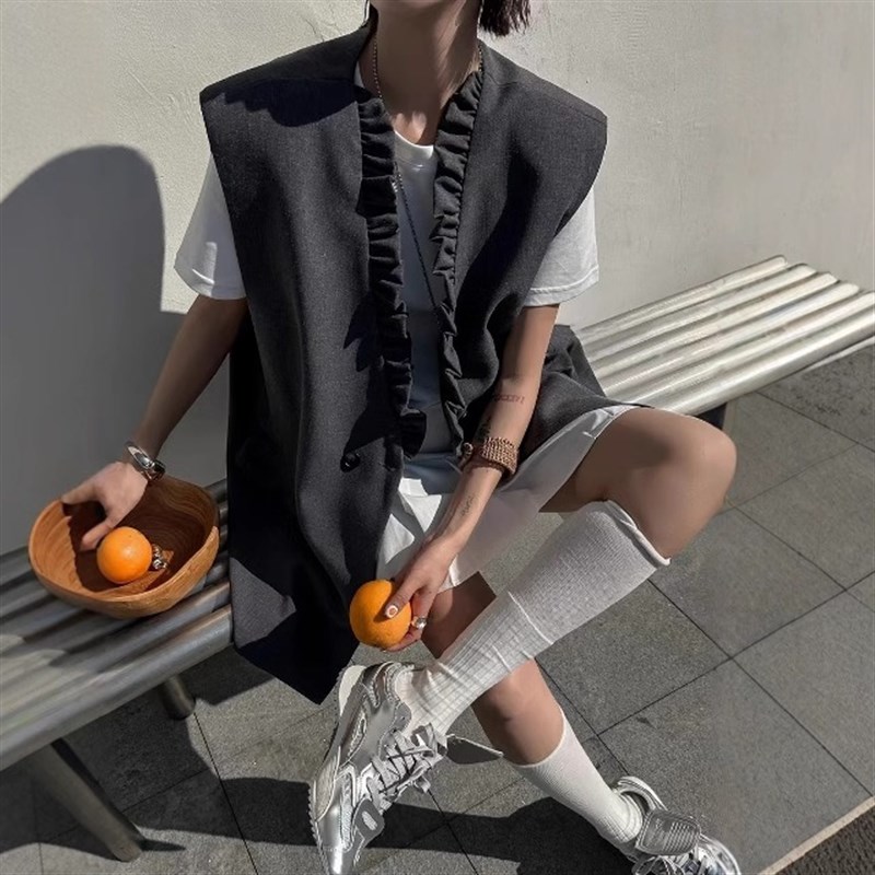 2025春季新款洋气木耳边西装马甲D外套女时髦休闲宽松无袖马夹上