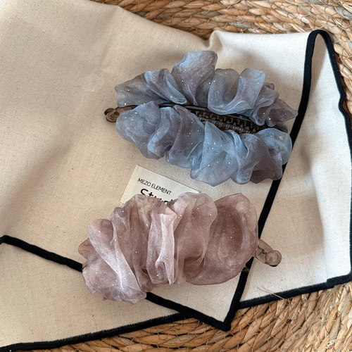 芭蕾风欧根纱泡泡香蕉夹