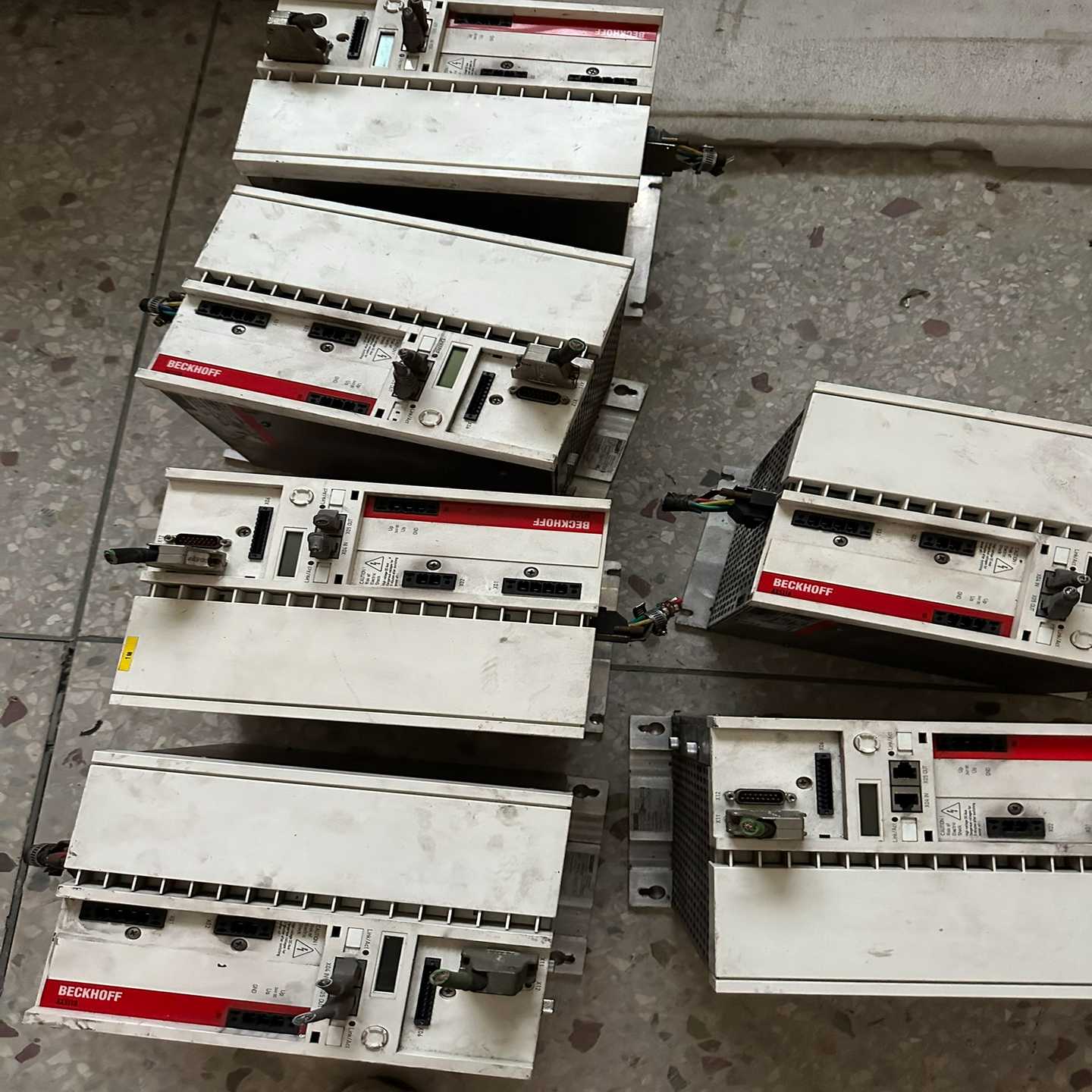 BECKHOFF倍福驱动器AX5118-0000，功能包好，【鑫鑫商铺】