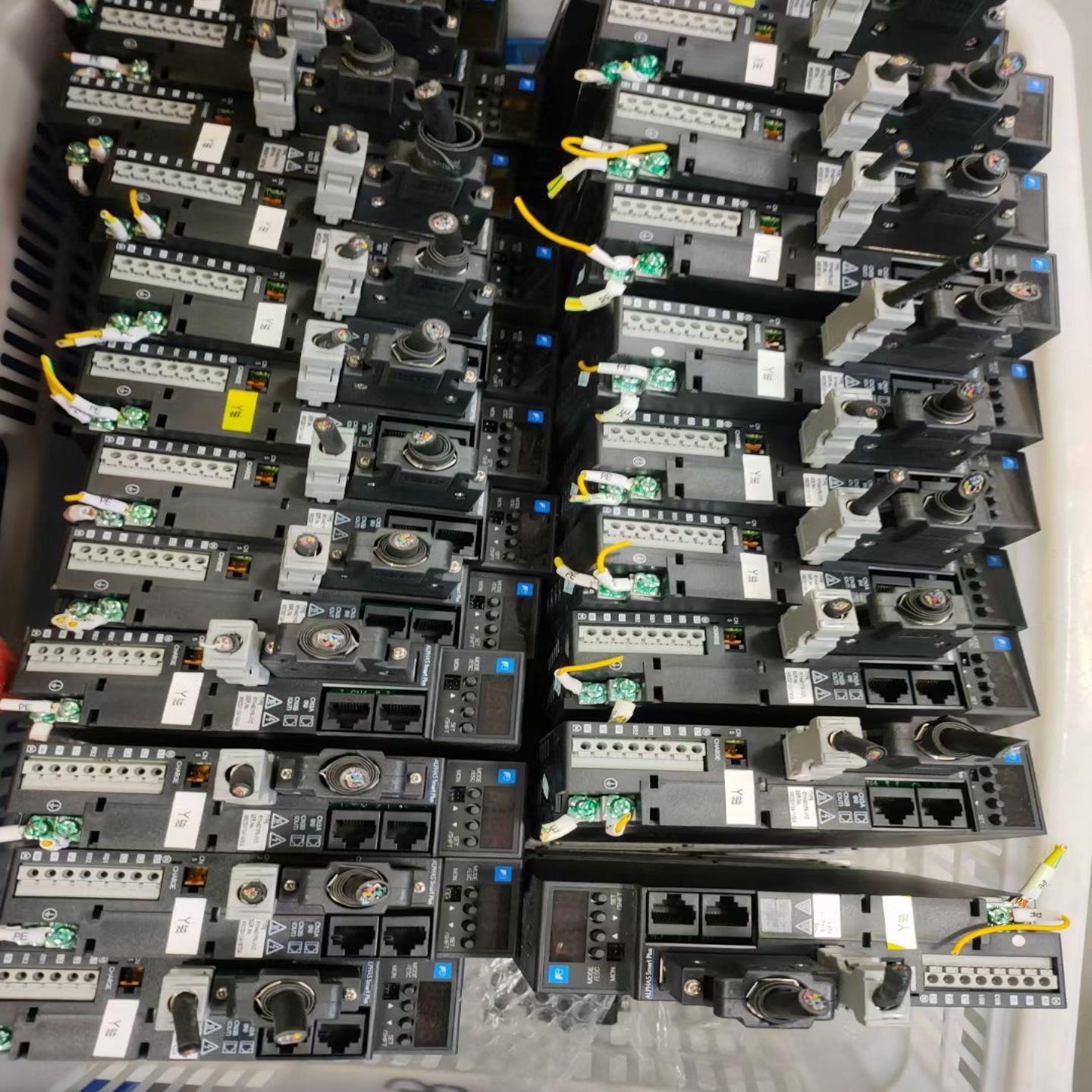 询价拍~6系400W伺服电机套装 RYH401F6-VV2 GY