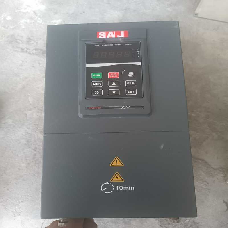 三晶变频器VM1000B， 11kw/15kw   380v（耶耶电子）