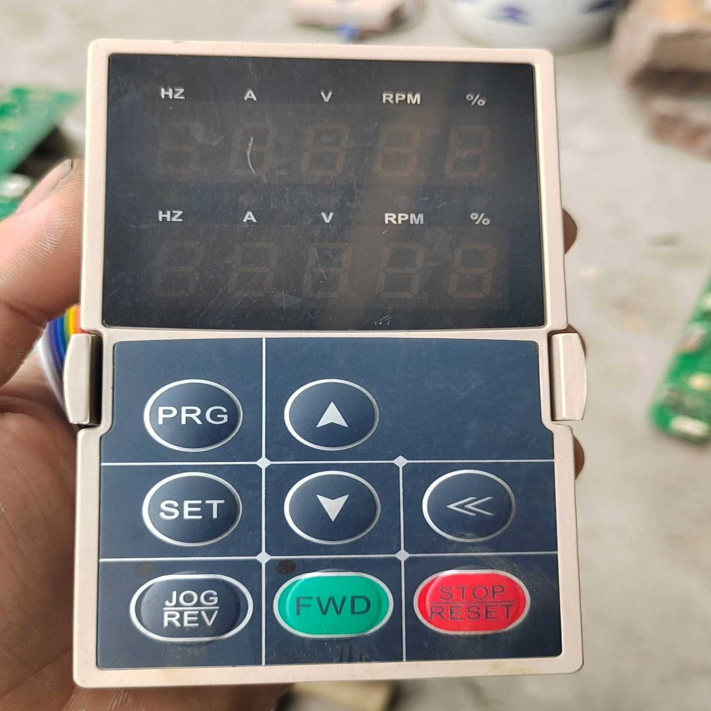 议价拆机伟创变频器AC70AC80面板KB21A，成色如图，有瑕