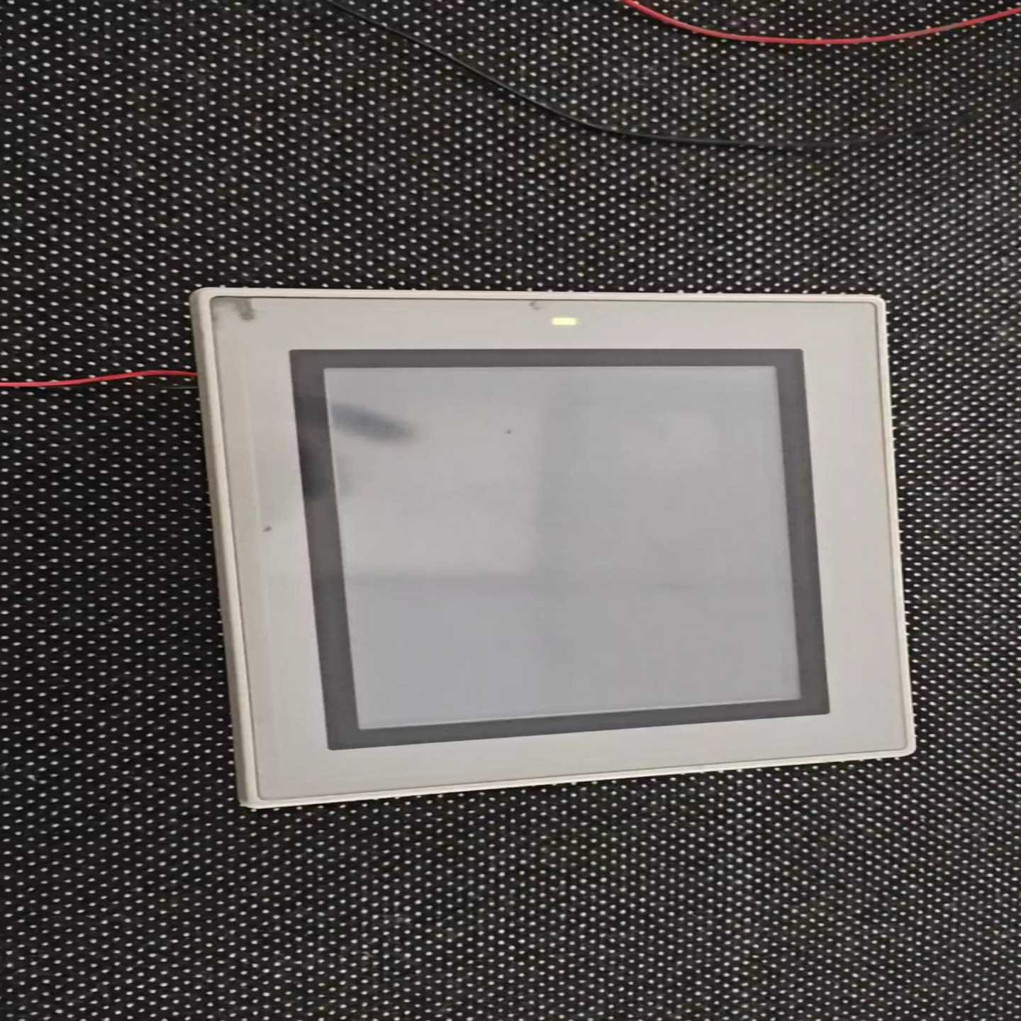 VT3-Q5MWA 日本KEYENCE基恩士二手工业触摸屏【鑫鑫商铺】