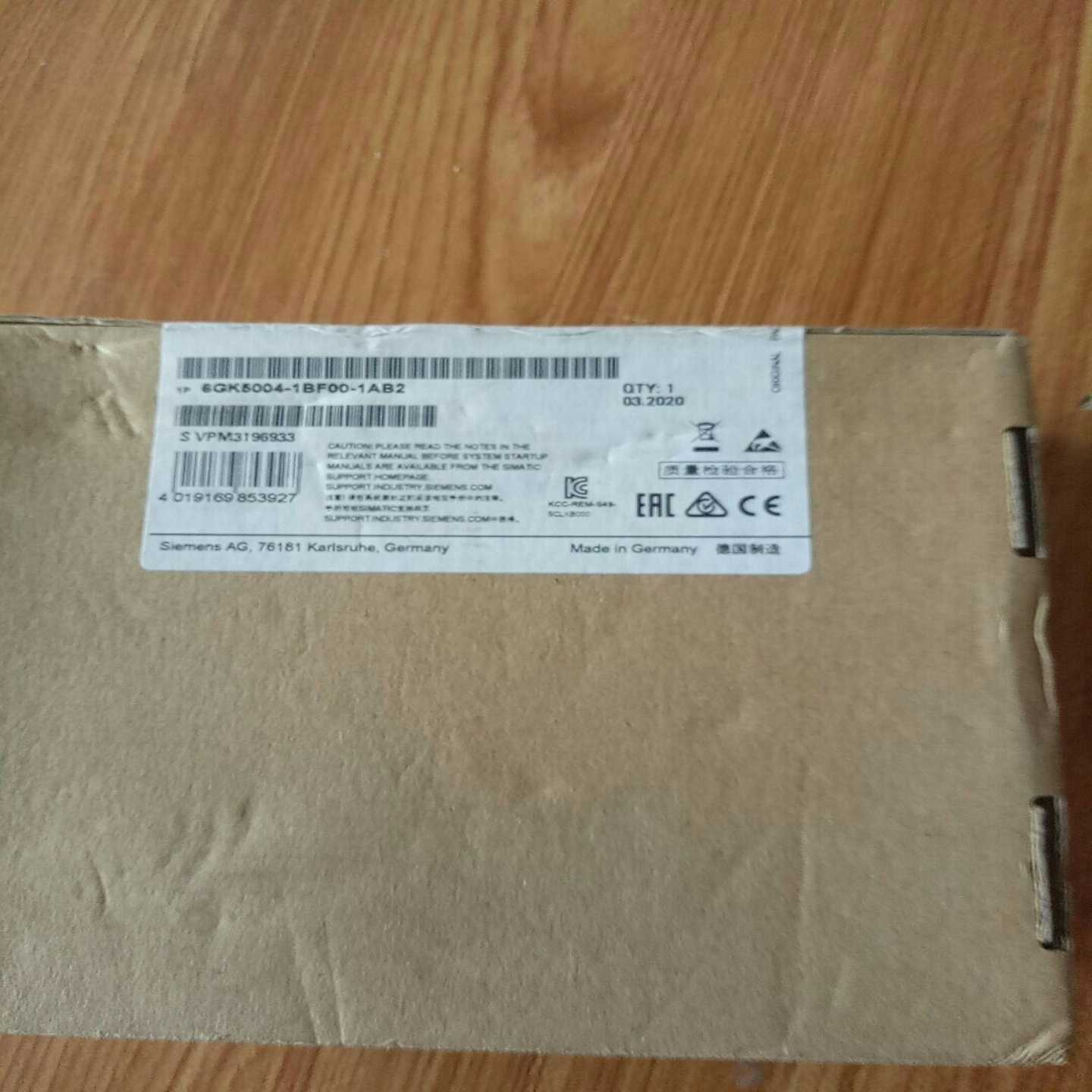 6GK5004-1BF00-1AB2西门子交换机全新原装正品~议价