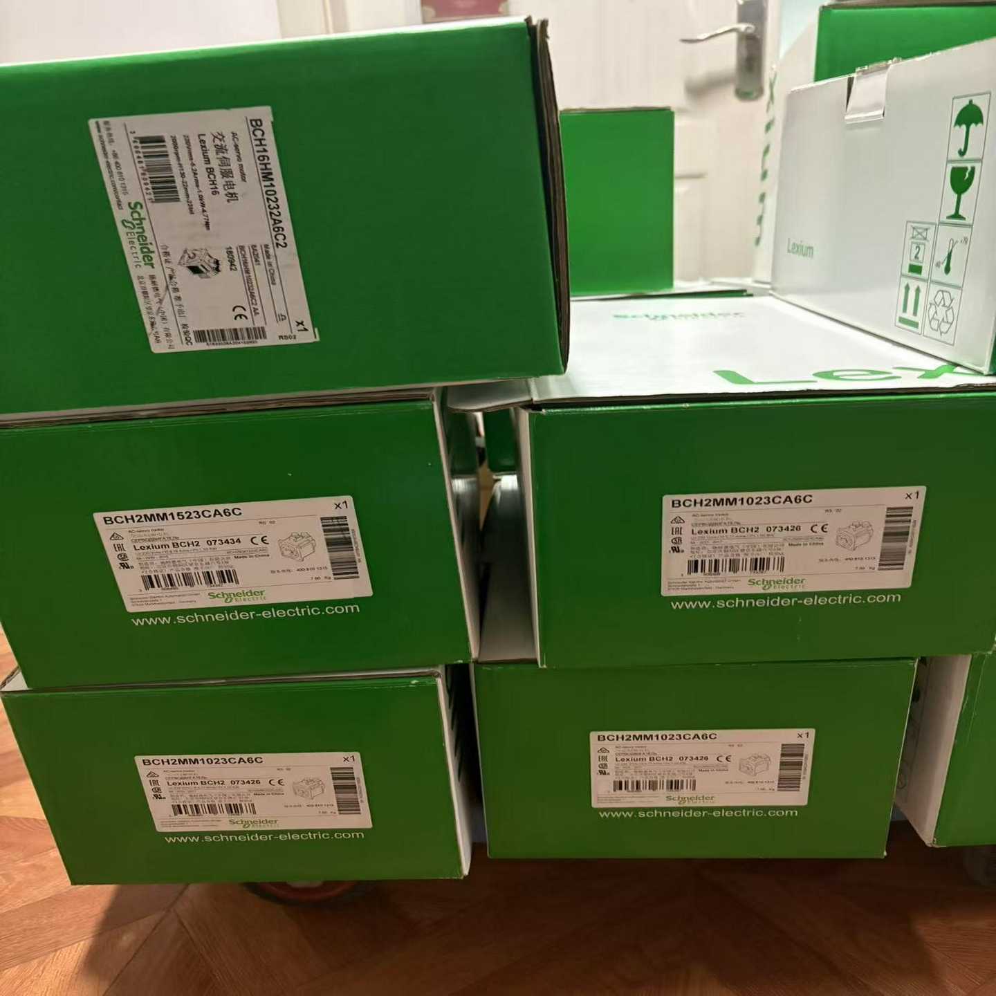 (询价)BCH16HM10232A6C2两台 BCH2MM1023C