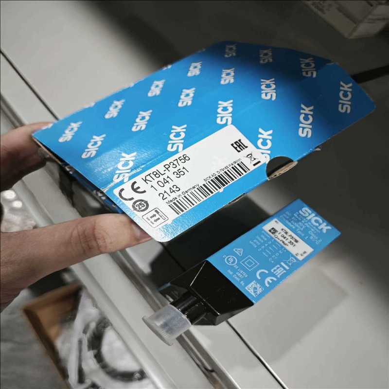 询价~KT8L-P3756色标传感器