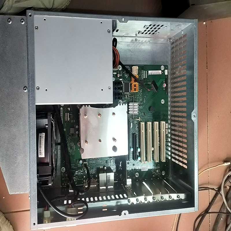 议价库卡KPC4主机    不带CPU   内存条   其他成色