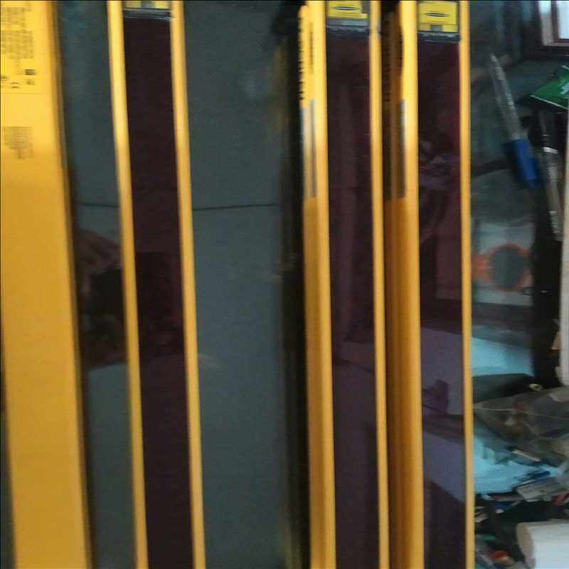 BANNER  EZ  SCREEN   SLSR14-60（耶耶电子）