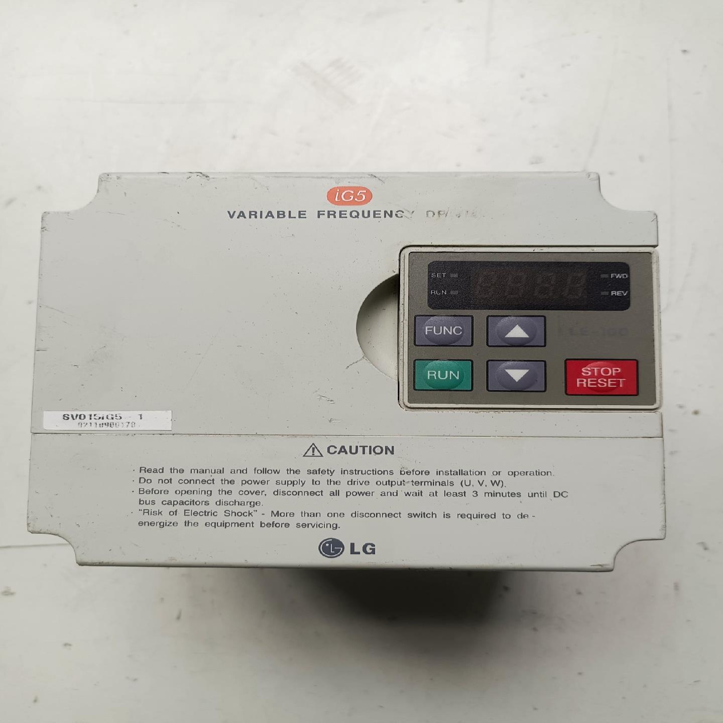 LG变频器1.5KW SV015iG5-1 ，已上电~询价
