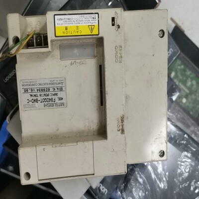 触摸屏，F940GOT-BWD-C，成色如图所得功询价