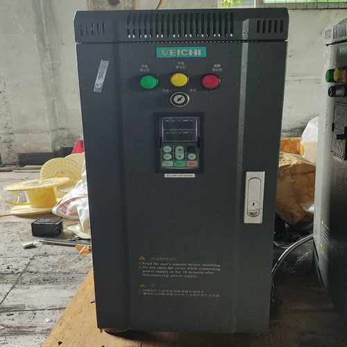 伟创VEICH型号AC61-T3-7R5ZK，功能正常（地坛设备）