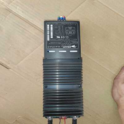 FLATPAC 24V电源，型号：VI-LU1-CU-BM【卡奥电子】