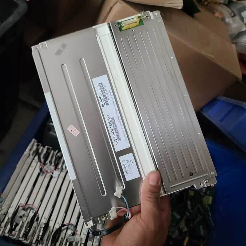 LQ104V1DG61有百来个。询价