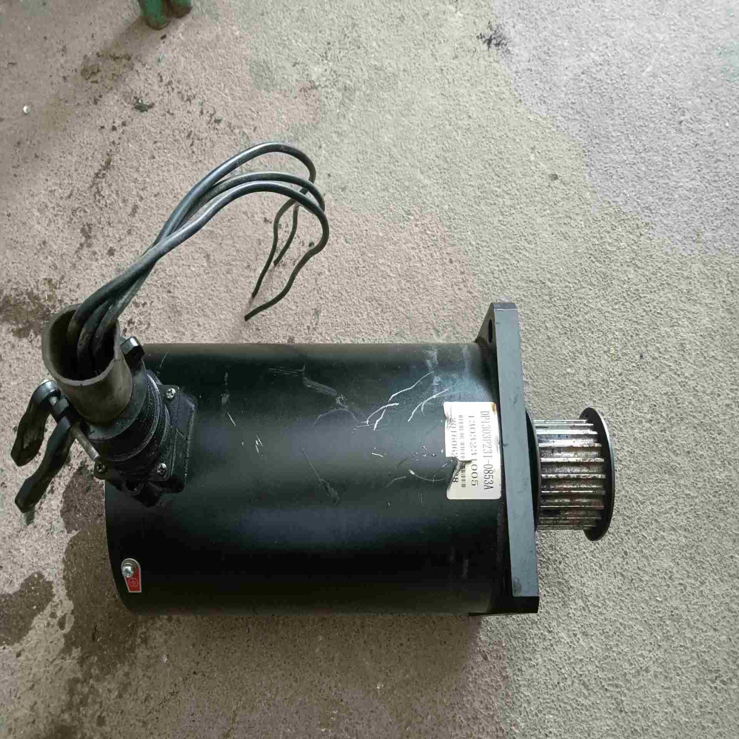 议价拆机制袋机德尔鹏 130电机 DP1303P231-0853