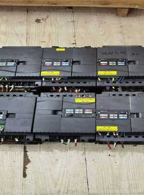 台达变频器，型号VFD055E43A，蚀刻线上用的成色一般，（耶耶电