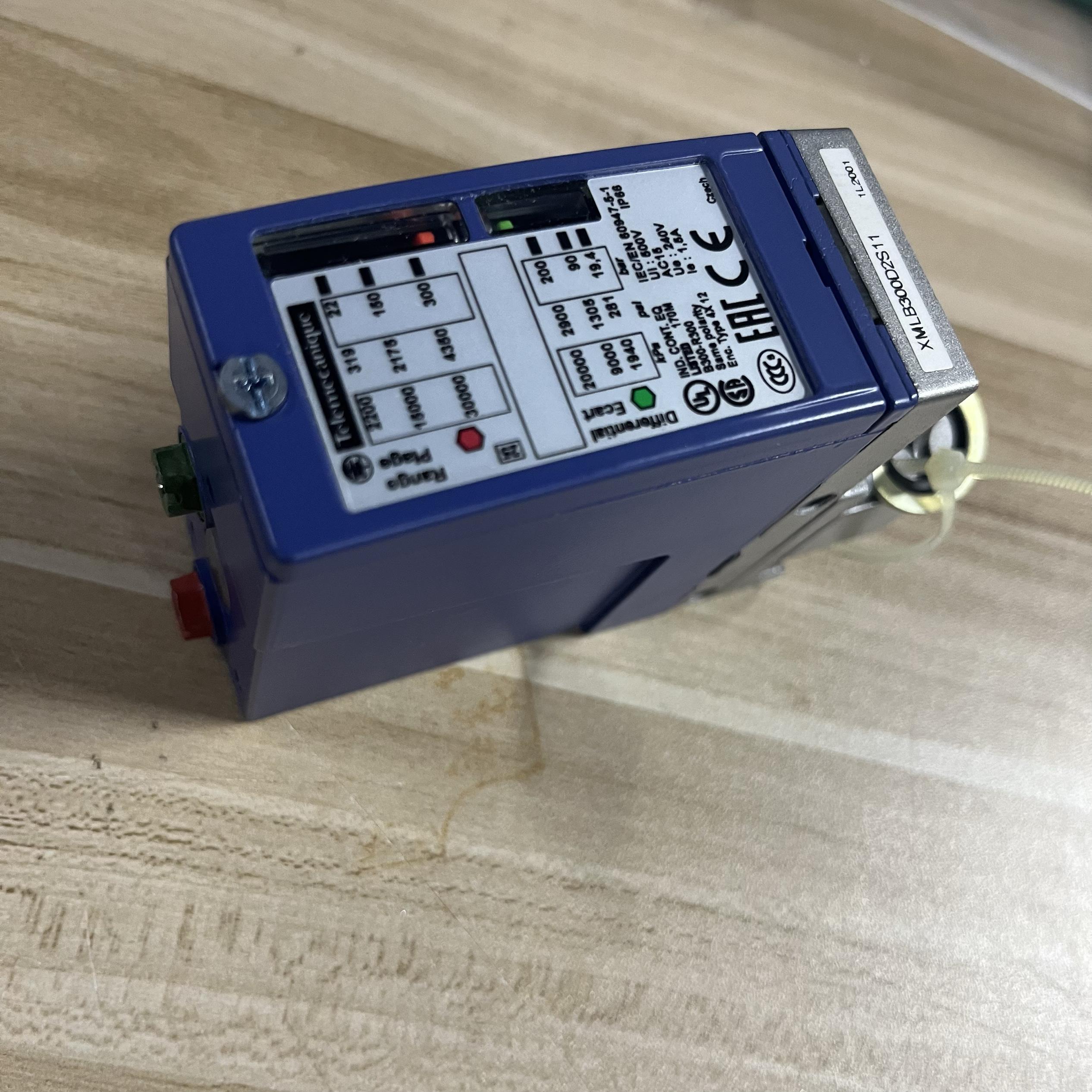 XMLB300D2S11 压力开关 现货议价