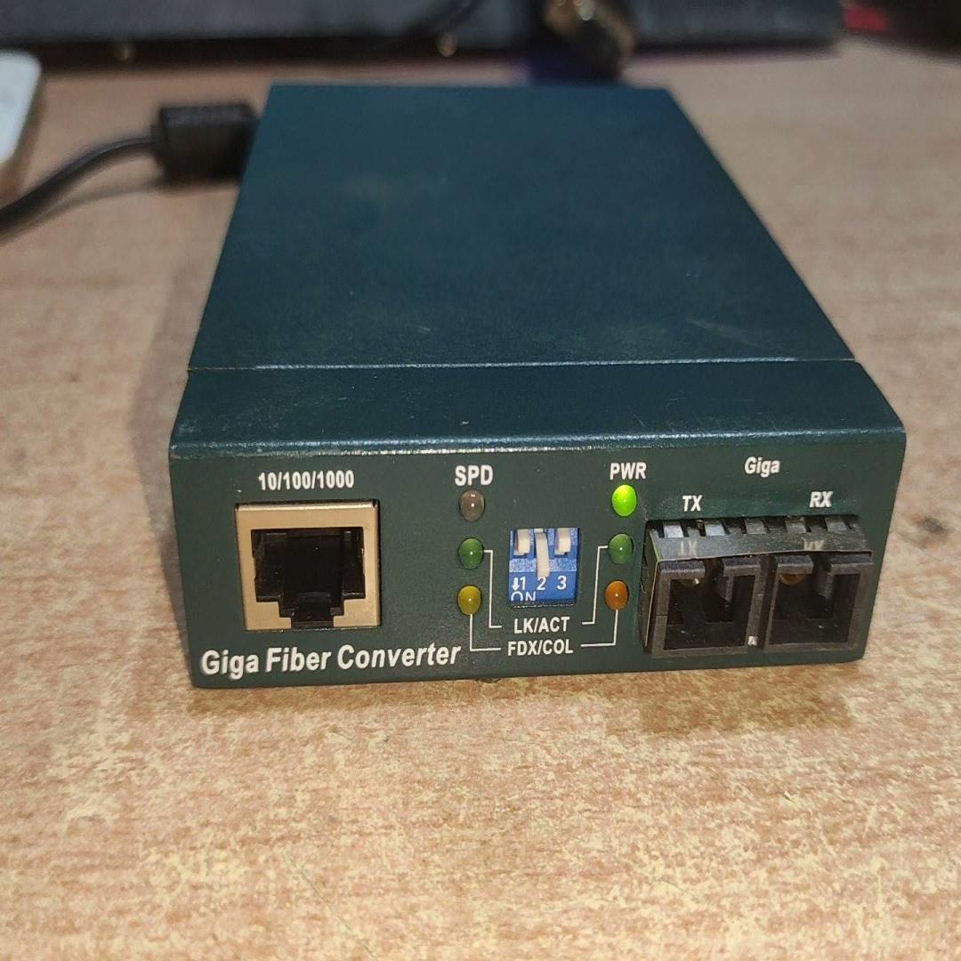 泰科电子 千兆光纤转换器 PEL-MC-1GB-MMSC-U~询价