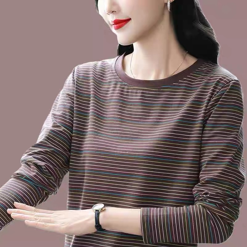 2025年新款秋装妈妈上衣纯棉大码宽松长袖t恤女装洋气外穿打底衫