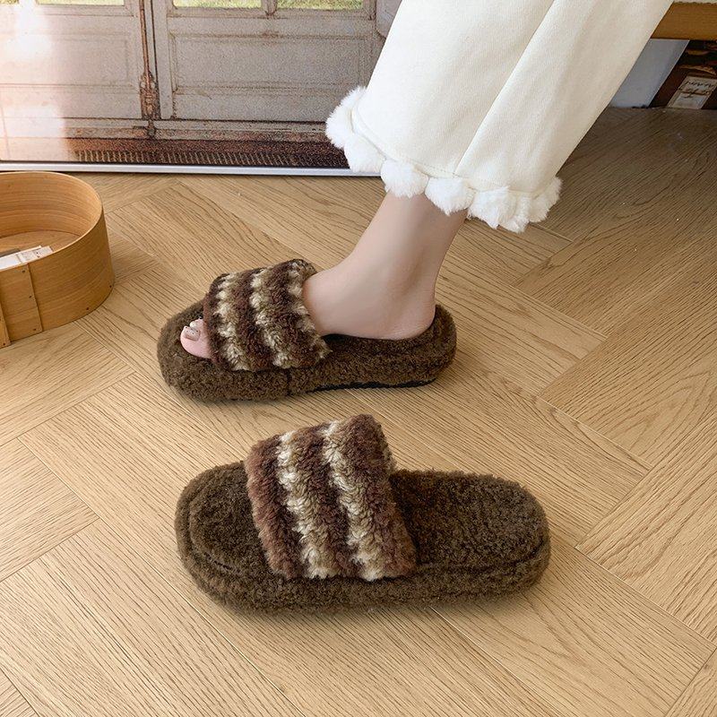 网红ins时尚一字毛毛拖鞋