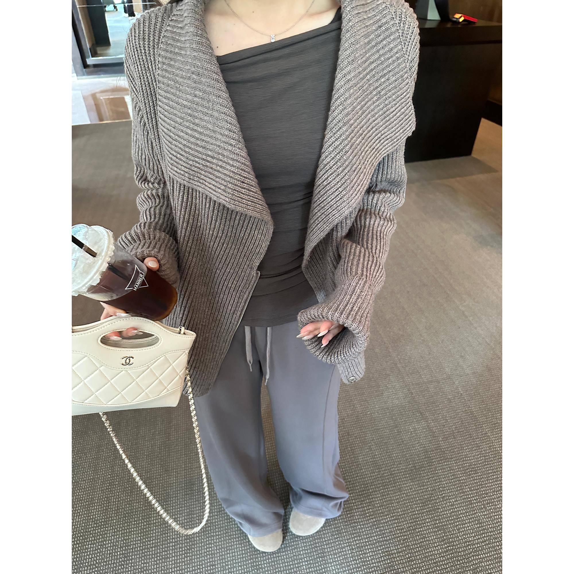 蝶宝嘻 大翻领羊毛拉链双色毛衣女秋冬休闲宽松针织开衫上衣外套