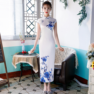 中国风青花瓷旗袍连衣裙长款夏2021年新款演出服走秀复古气质大码