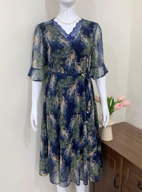 气质妈妈夏季新款高贵连衣裙50岁女洋气中袖裙子中老年碎花长裙薄