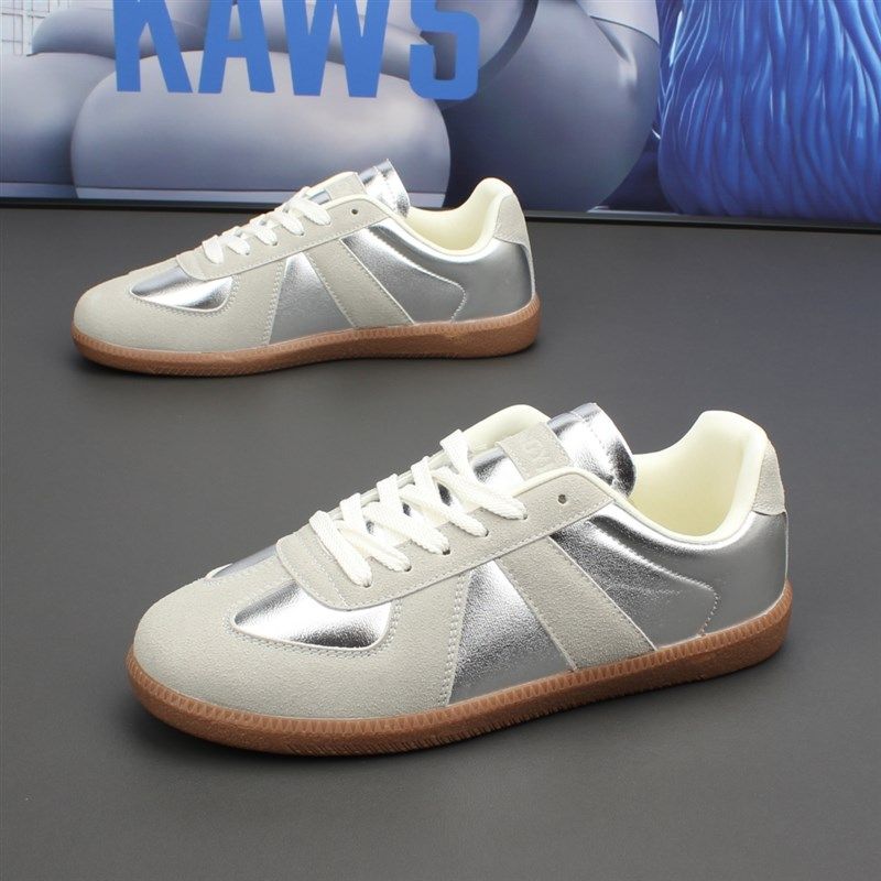 经典男女款德训鞋2024夏季情侣休闲板鞋时尚平底小V白鞋百搭运动