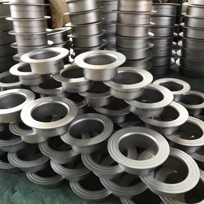 国标不锈钢2205焊接翻边冲压对焊环松套法兰活套2507翻边可定制