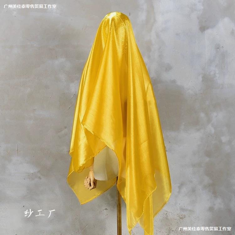 。深金黄色水光清风缎 加密纱透视珠光液态连衣裙礼服欧根纱布面