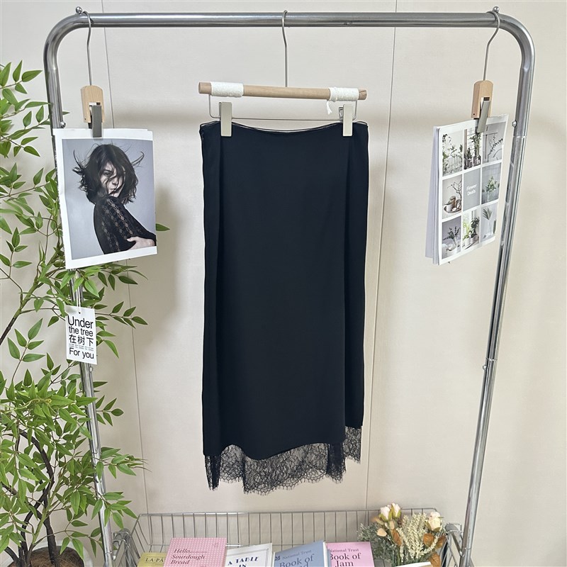 深圳南油2025早春新款优雅蕾丝拼接侧开叉半身裙气质直筒包臀裙女