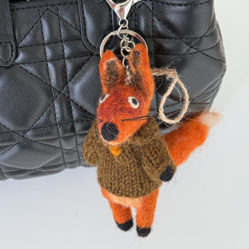 谁能拒绝一只“森系毛衣狐”？