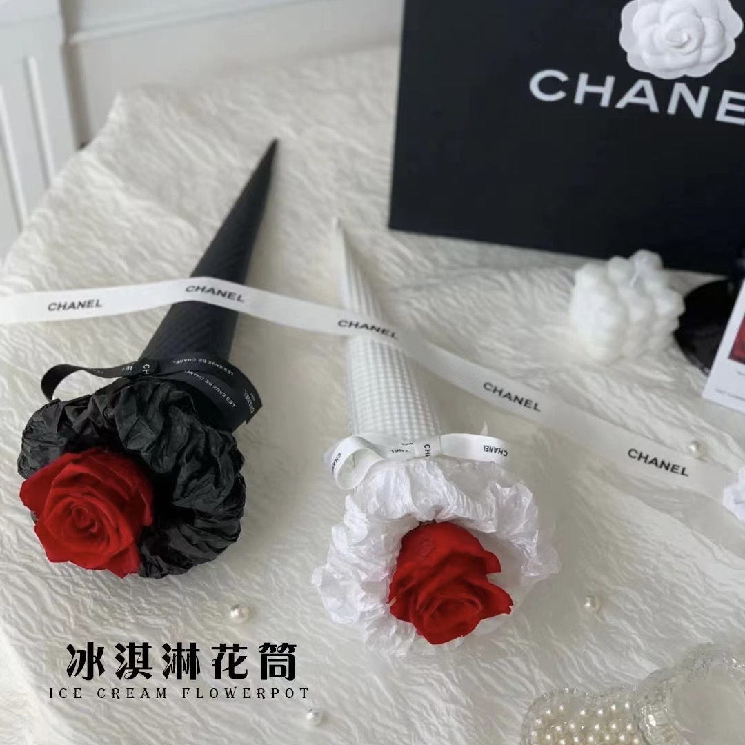 冰淇淋花束筒新款教师节甜筒玫瑰鲜花包装纸材料塑料手提花筒花