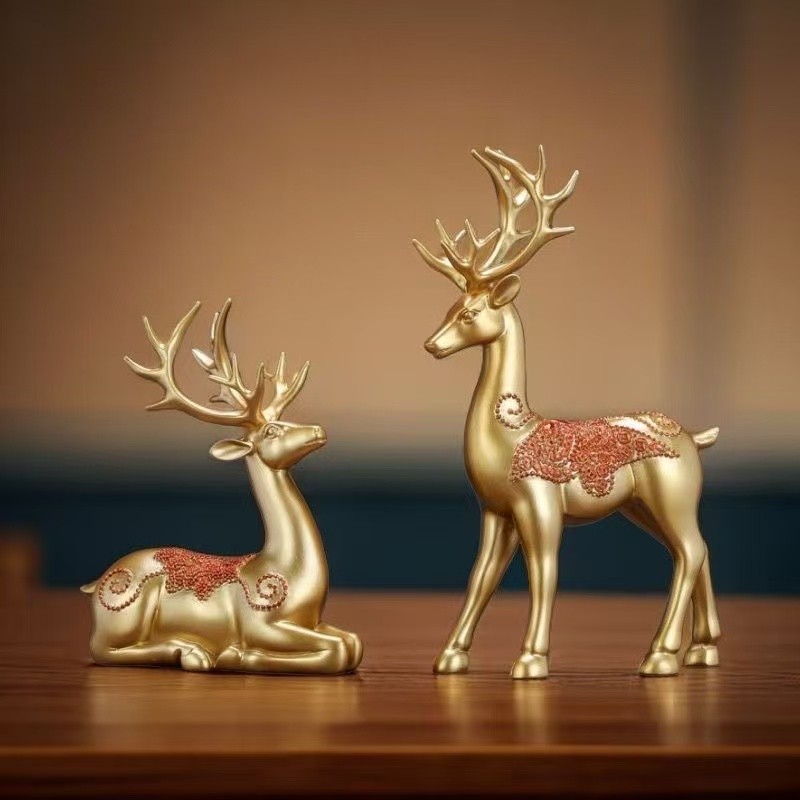 创意装饰品情侣麋鹿摆件工艺电视柜家居办公室客厅桌面礼物装饰品