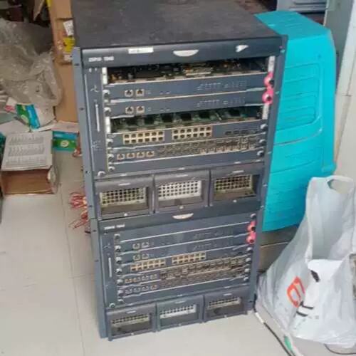 议价议价两台ZXR10 T64G 两台万兆交换机 有一台缺一板子