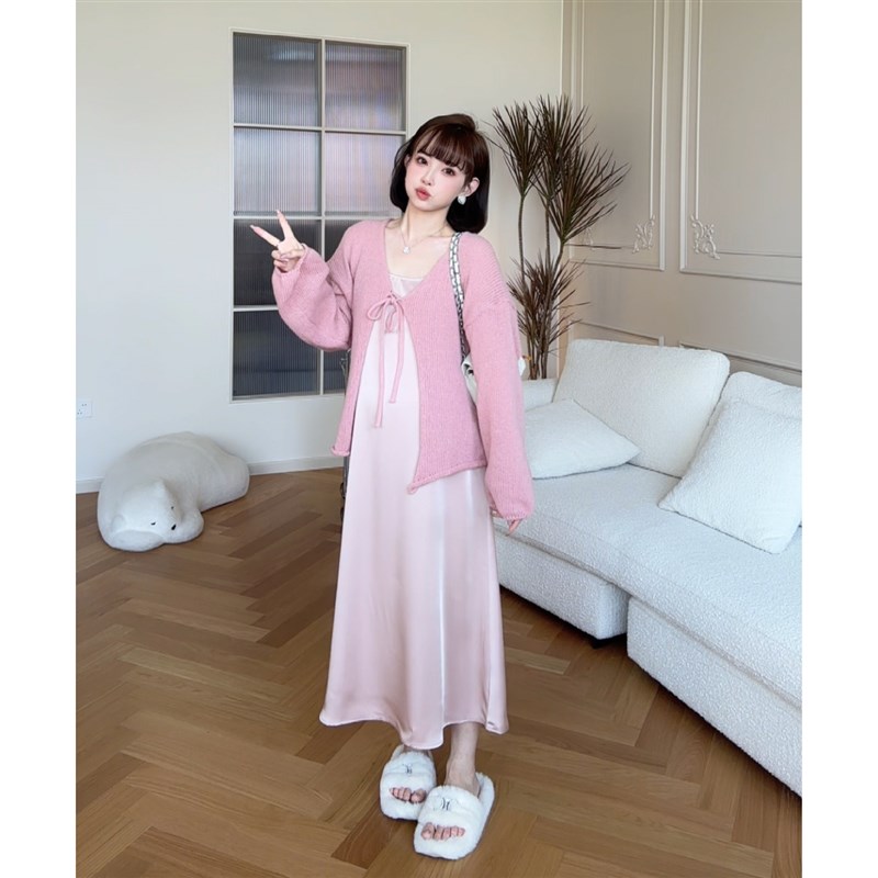 【蔷薇梦呓】娜娜的孕期穿搭孕妇装秋季针织开R衫吊带连衣裙套装