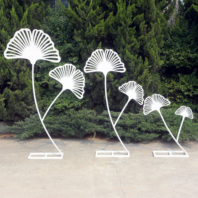 21款婚礼银杏叶道具新款铁艺引路摆件舞台背景装饰银杏树路引婚庆