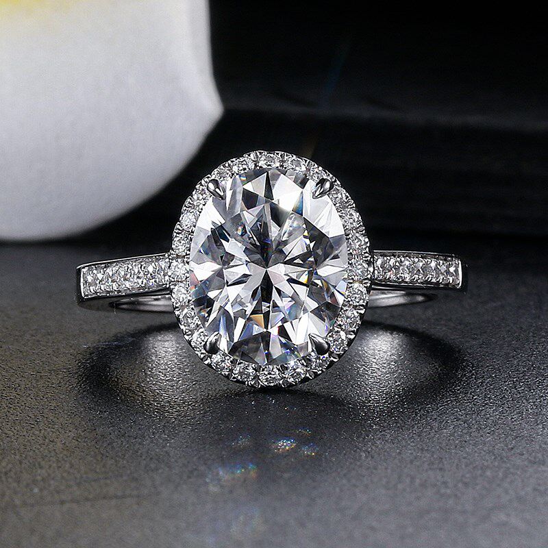 铂金PT950白金蛋形鸽子蛋围钻椭圆形莫桑石钻戒求婚结婚戒指女款